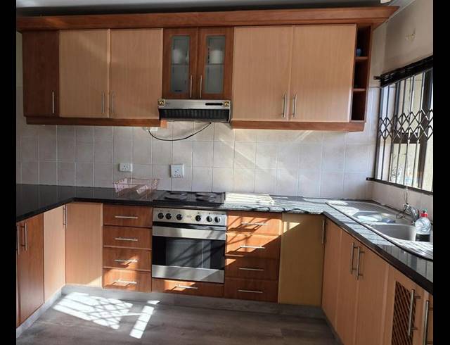 3 BEDROOM APARTMENT FOR SALE IN VERULAM CENTRAL